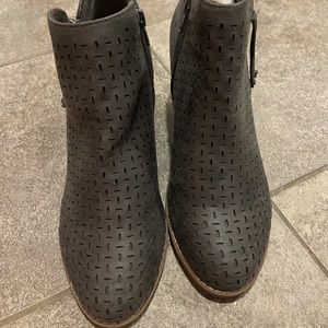 Report Footwear- Granger Perforated Wedge Bootie